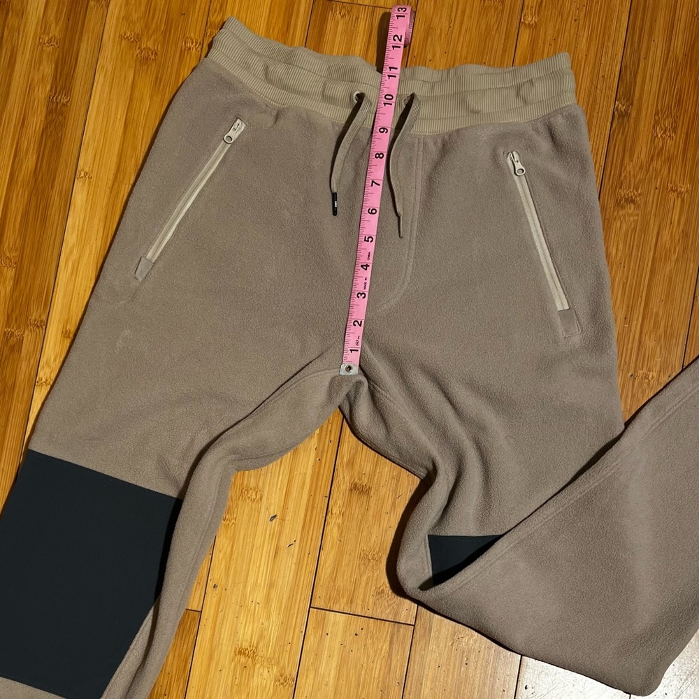 ALO Yoga Polar Fleece Jogger in Gravel Anthracite Size S - Picture 13 of 16